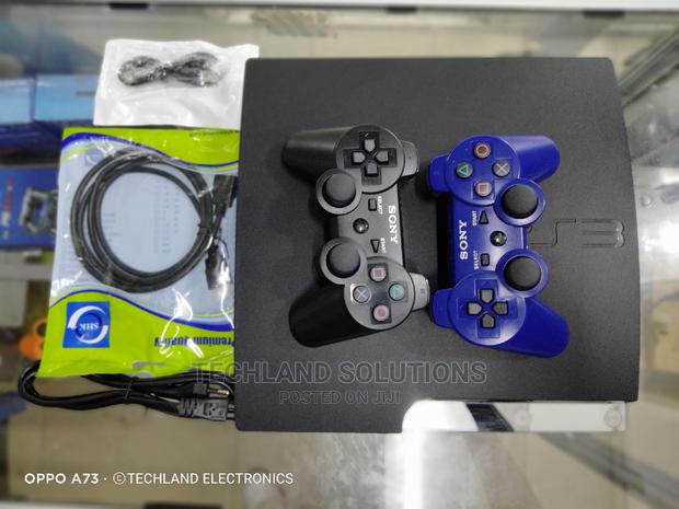 Slim Ps3 Chipped With 10 Games With 2 Pads - thumbnail 4