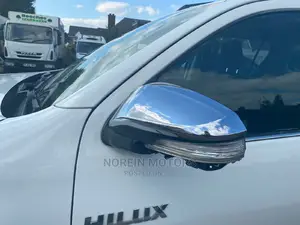 Toyota Hilux 2016 Beige