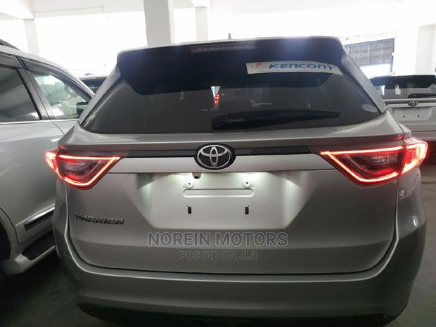 Toyota Harrier 2015 Silver - thumbnail 5