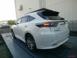 Toyota Harrier 2015 Off white