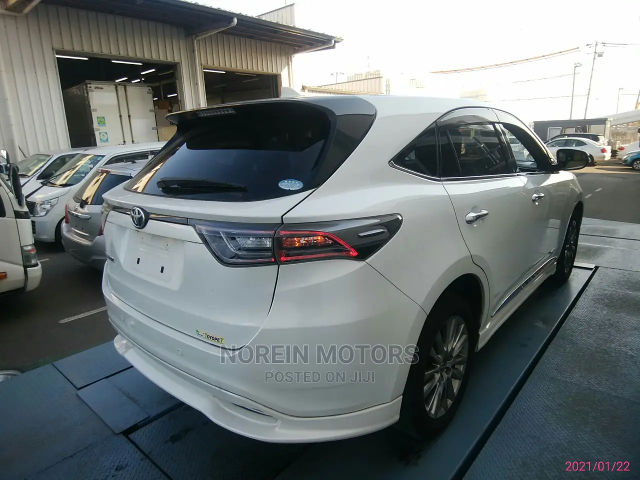 Toyota Harrier 2015 Off white