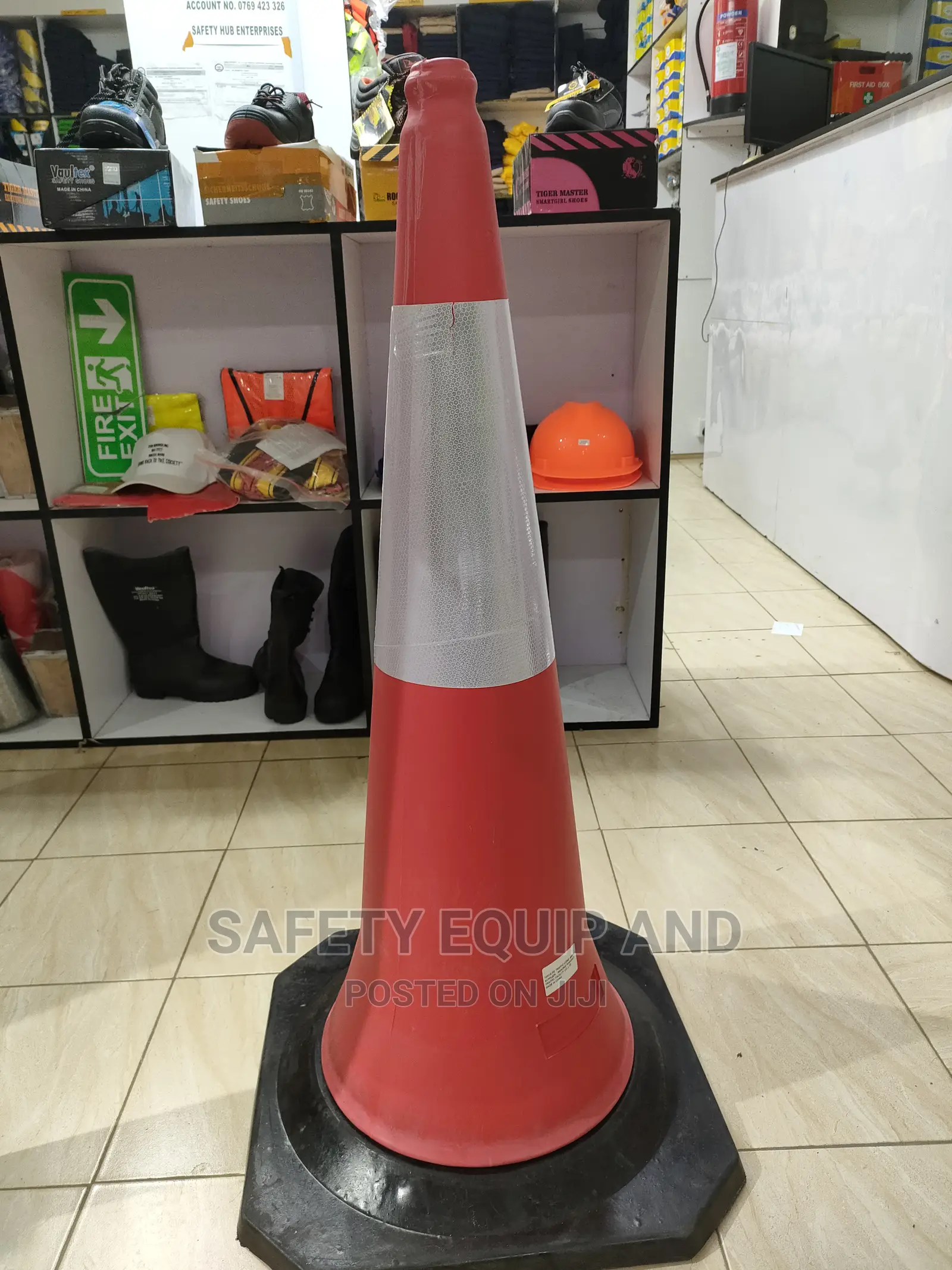 75cm Safety Traffic Cones