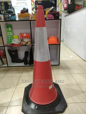 75cm Safety Traffic Cones