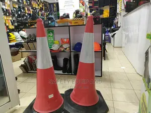 75cm Safety Traffic Cones