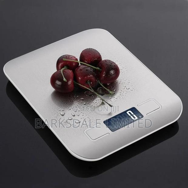 Digital Scale 10kg/1g Kitchen Food Electronic Weighing LCD