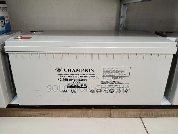 Champion 200ah Solar Battery - main view