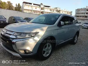 Mitsubishi Outlander 2016 Silver