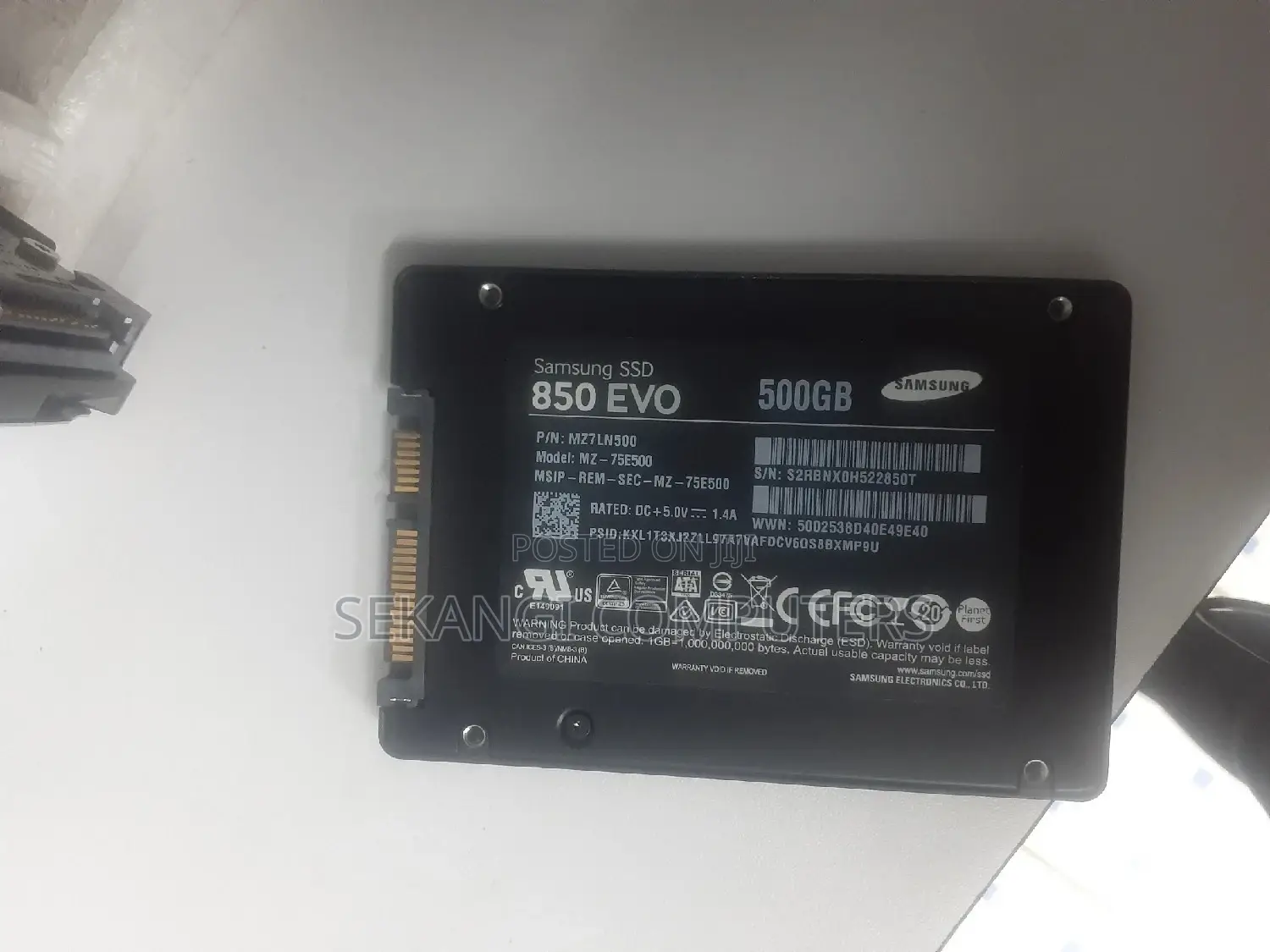 Solid State Drive ( Ssd)
