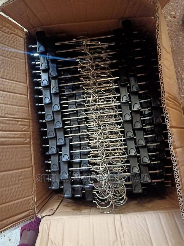 Plastic Hangers - thumbnail 18