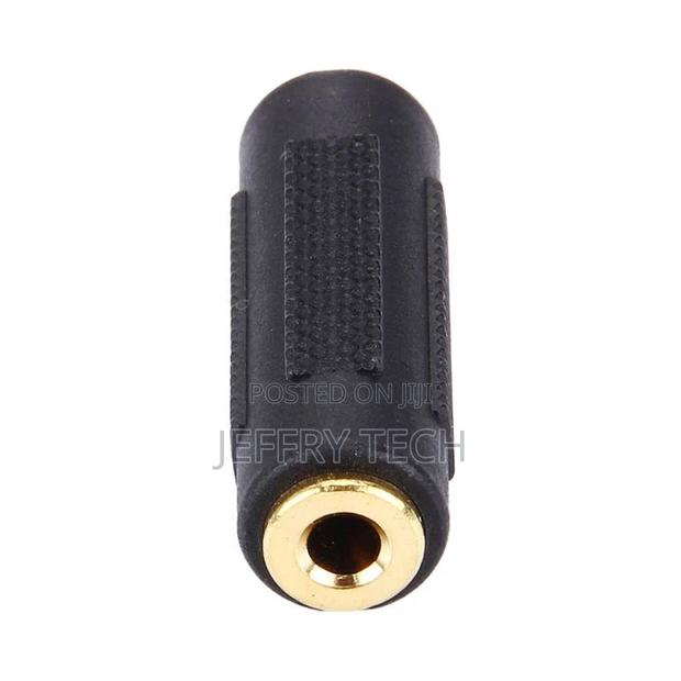 Plated 3.5mm Female Jack to 3.5mm Female Jack Audio Adapter(