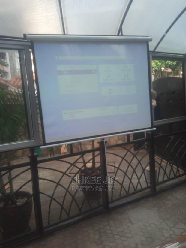 60inch Manual Type Projection Screen - main view