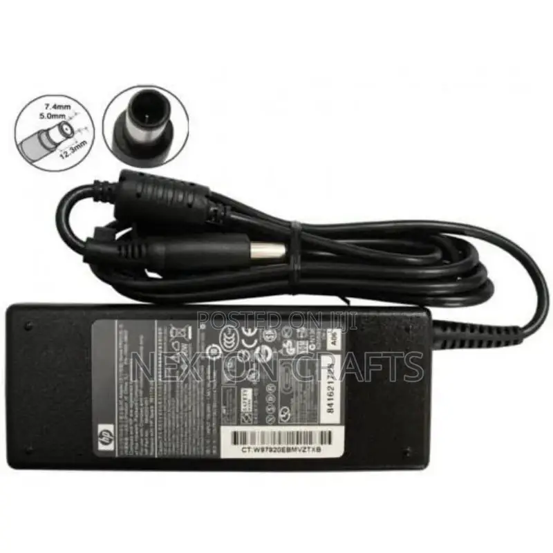 HP Big Pin Charger 18.5V-3.5A - AC Adapter - Black