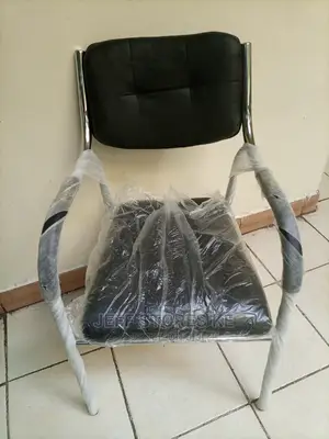 Salon Simple Chair