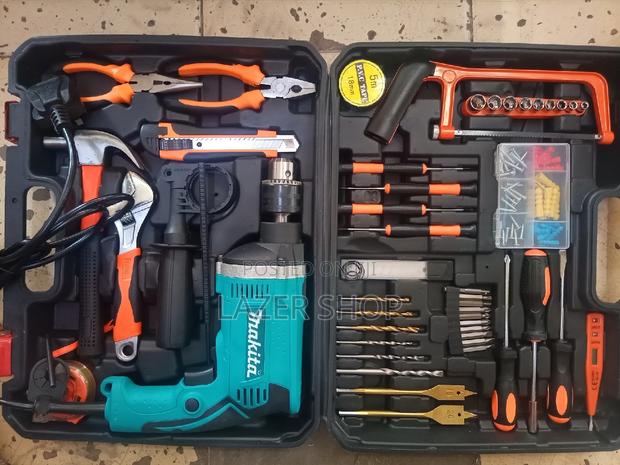 Electrical Makita Drillset - main view