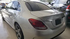 Mercedes-Benz C180 2015 Silver