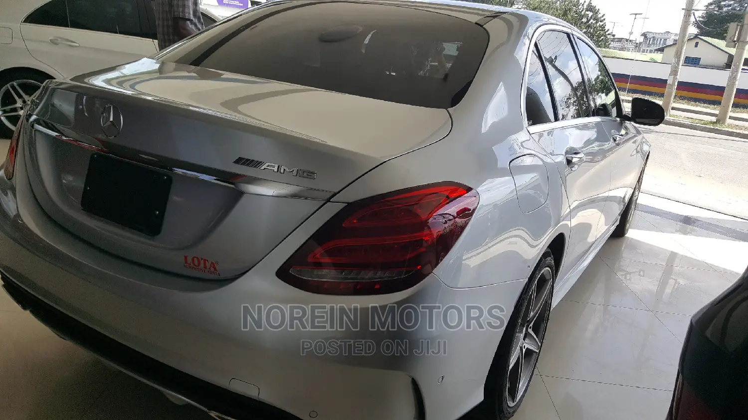 Mercedes-Benz C180 2015 Silver