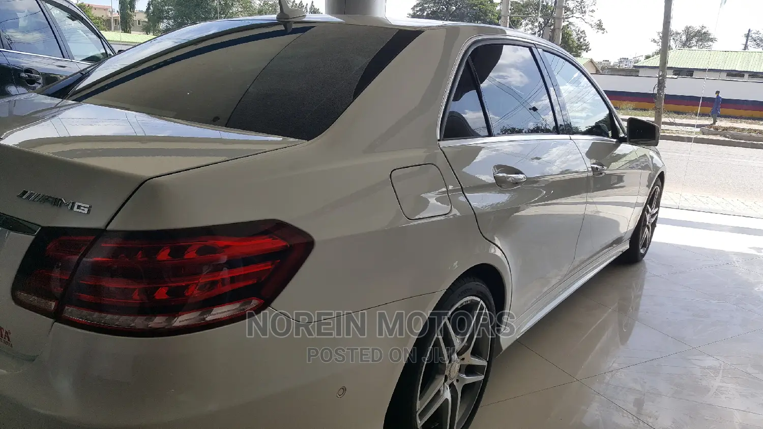 Mercedes-Benz E250 2015 White