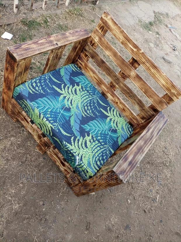 Pallets Sofa - thumbnail 2