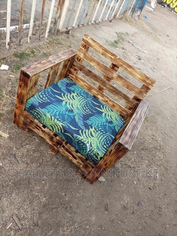 Pallets Sofa - thumbnail 3