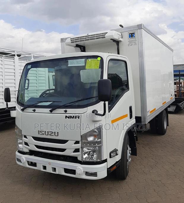 Isuzu NMR Refrigerated Truck 2022 White