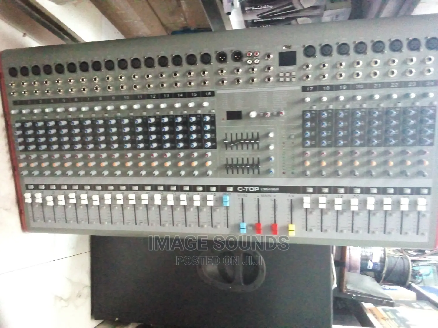 Powered Mixer 24channel