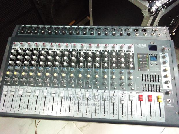 Powered Mixer 16channel - main view