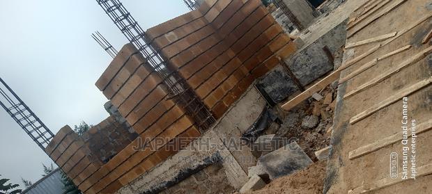 Quarry Waste,Yellow Stones,Grey Stones,Foundation Stones - thumbnail 4