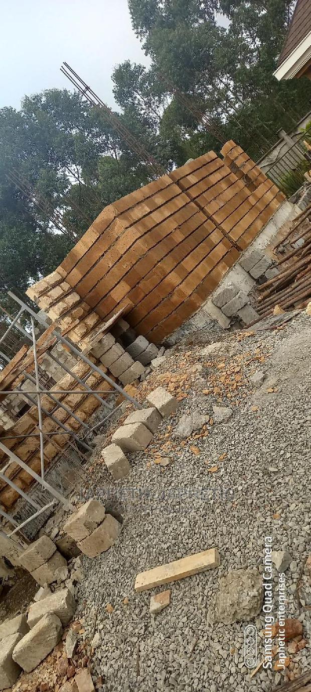 Quarry Waste,Yellow Stones,Grey Stones,Foundation Stones - thumbnail 3