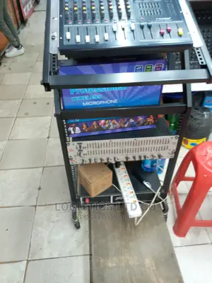 Sound Craft Mixer SMX 800
