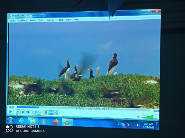 Projectors Screens Available - thumbnail 4