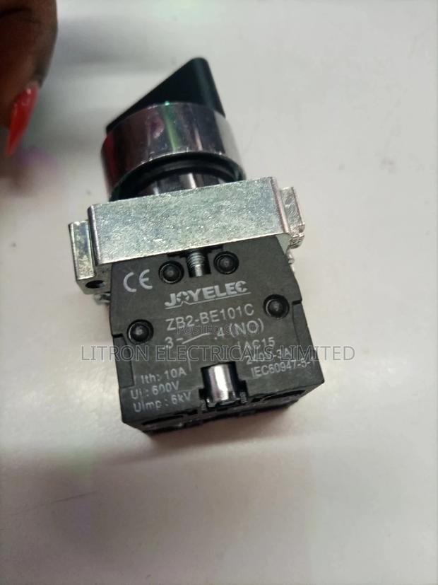 Selector Switch On/Off/On - thumbnail 3