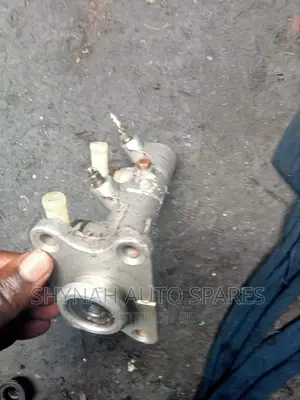 Brake Master Cylinder Shark 5l,3l,2l
