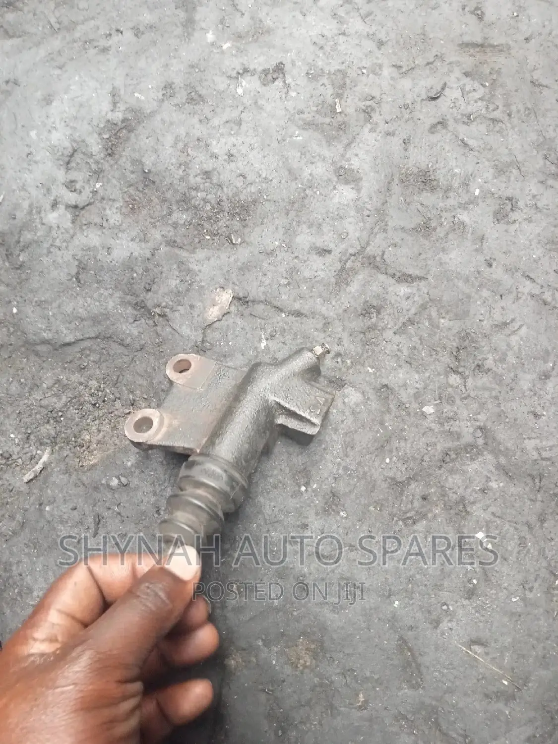 Slave Cylinder Mitsubishi L200