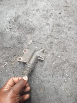 Slave Cylinder Mitsubishi L200
