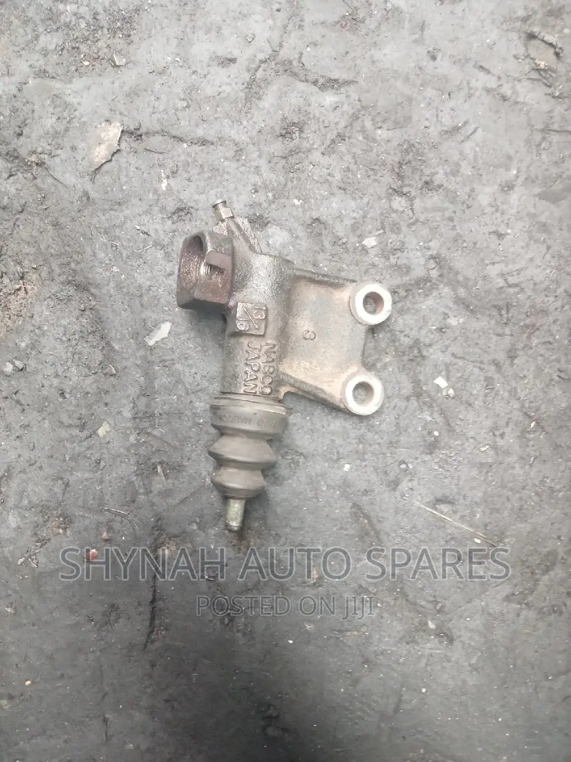 Slave Cylinder Mitsubishi L200