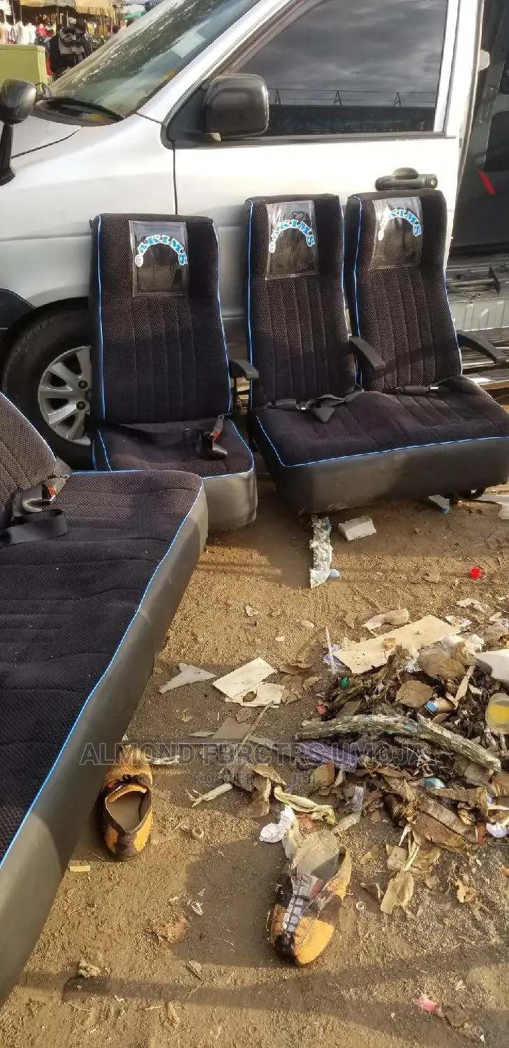 Cormfortable Van Seats With Armests
