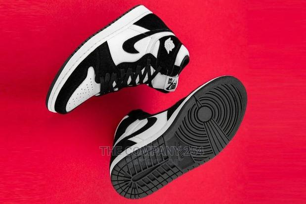 Nike Air Jordan One Sneakers - thumbnail 3