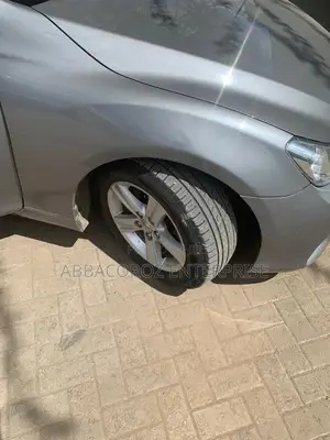 Toyota Mark X 2012 2.5 AWD Silver