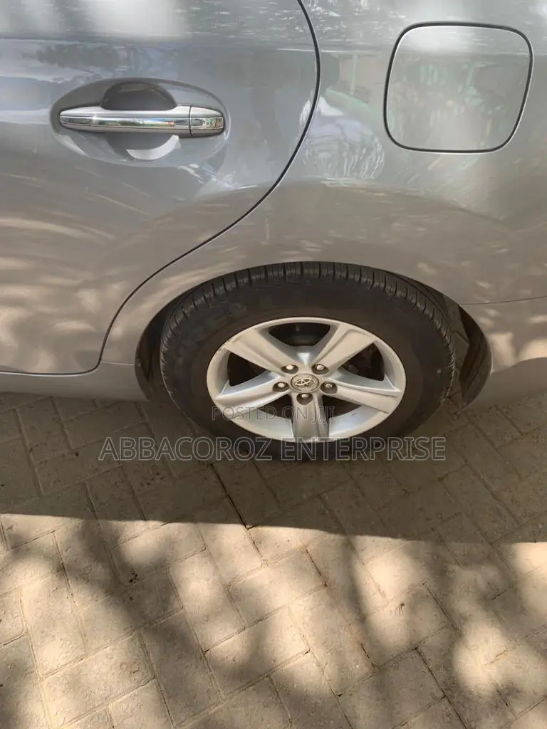 Toyota Mark X 2012 2.5 AWD Silver