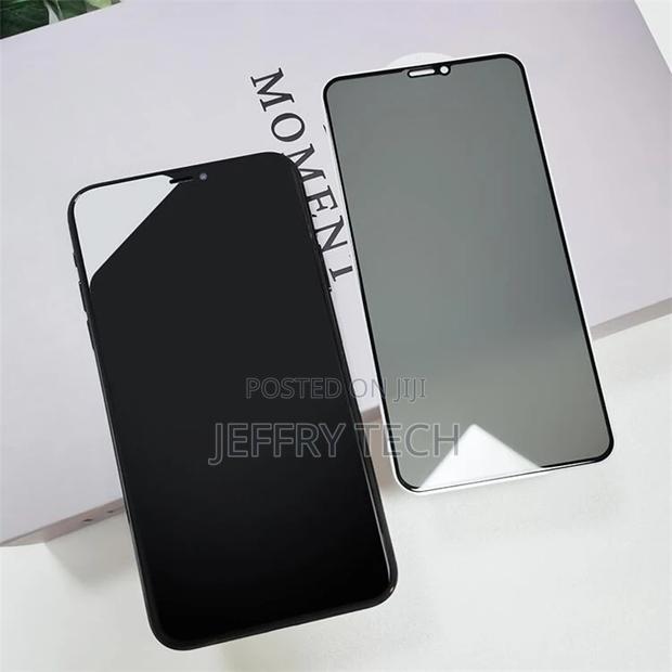 iPhone 11 Privacy Tempered Glass Screen Protector Wholesale, - thumbnail 3