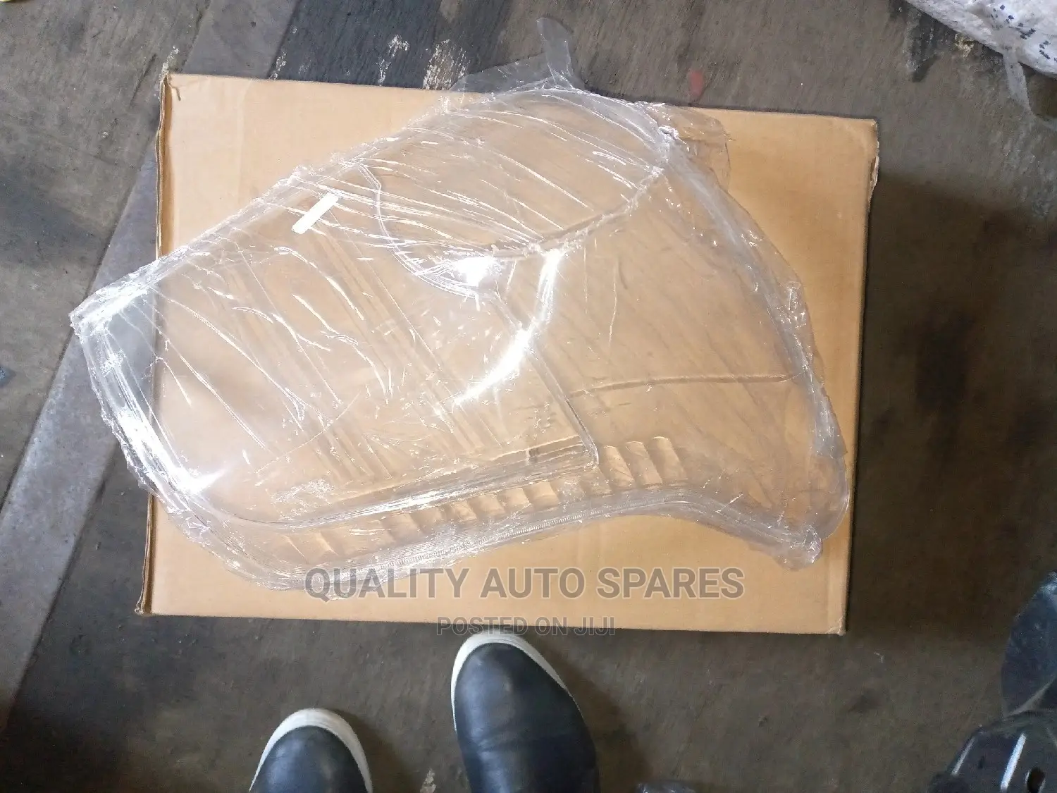 Rear Lens for Toyota Fielder 2010 (Clear)