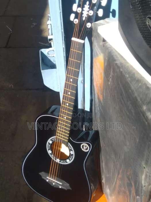 Semi Acoustic Medium Guitar - thumbnail 3