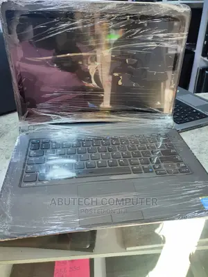 Laptop Dell Latitude E3330 4GB Intel Core I5 HDD 500GB