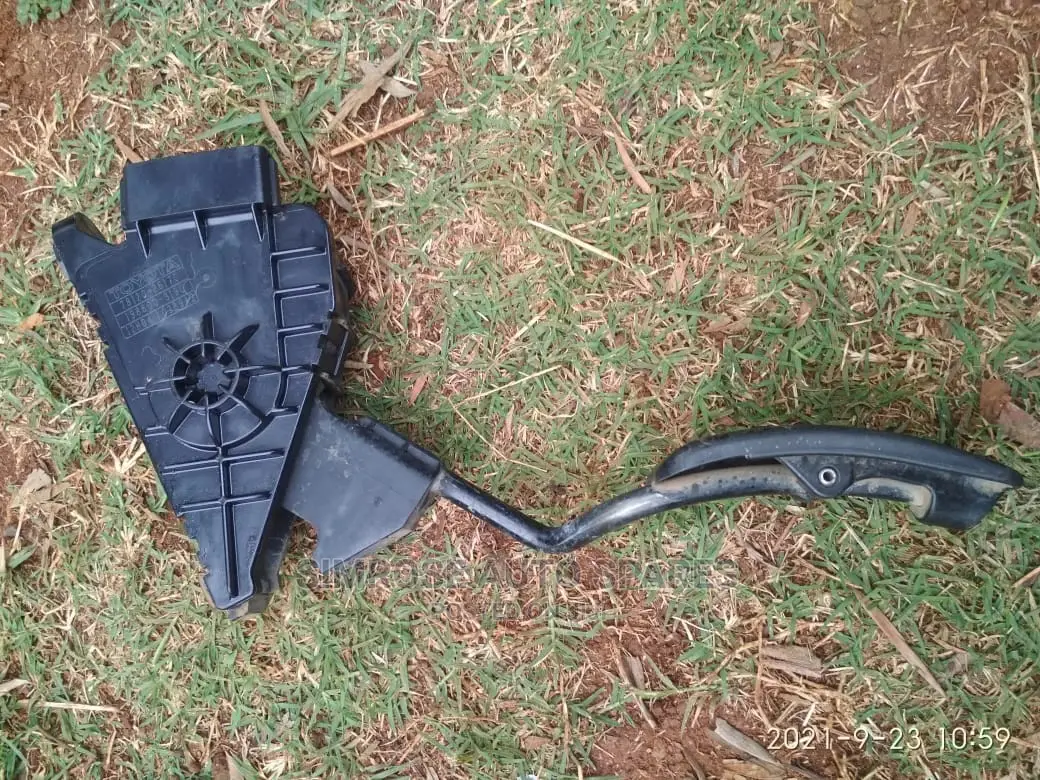 Pedal Sensor for Toyota Hiace