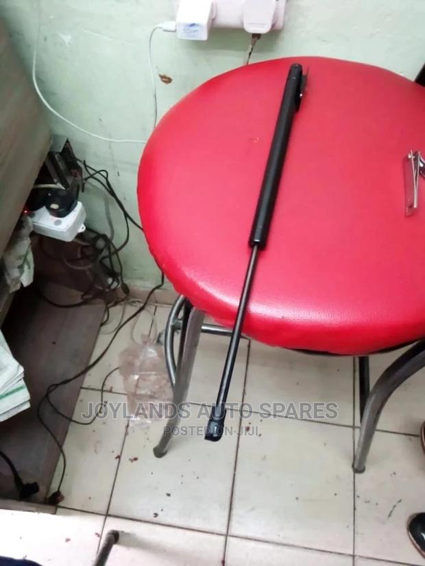 Boot Shock Toyota Ranex