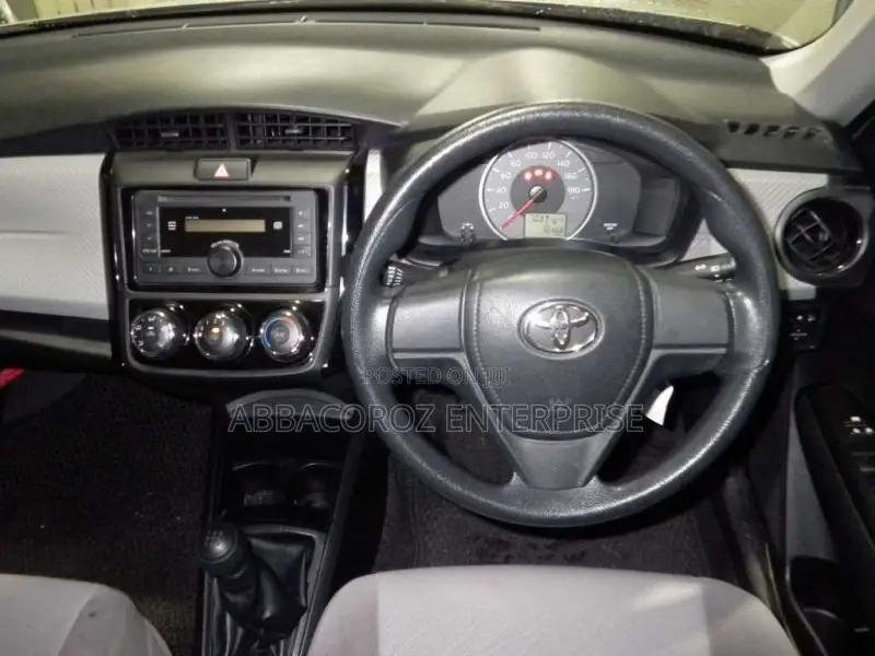 Toyota Axio 1.5 G 2WD 2015 Silver