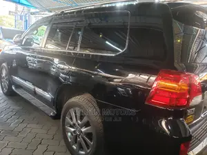 Toyota Land Cruiser 2015 Black