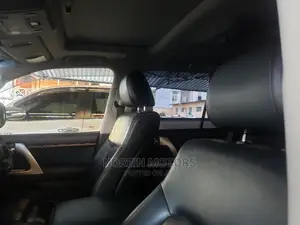 Toyota Land Cruiser 2015 Black