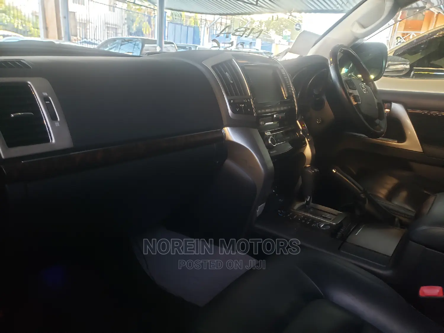 Toyota Land Cruiser 2015 Black