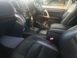 Toyota Land Cruiser 2015 Black